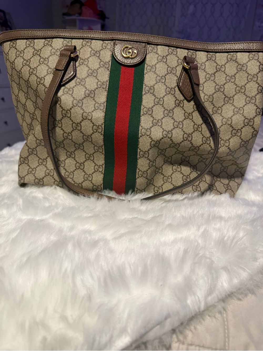 AUTHENTIC—Gucci Beige GG Supreme Canvas Tote with Green & Red Web Stripe